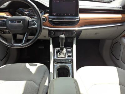 2022 Jeep Compass — photo 14 view