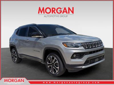 2022 Jeep Compass Limited in Billet Silver Metallic Clearcoat — front three-quarter view