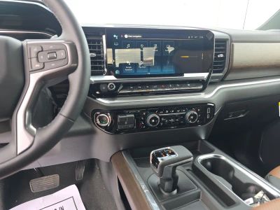 2026 Chevrolet Silverado 1500 — photo 10 view