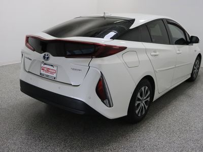 2020 Toyota Prius Prime FWD — photo 7 view