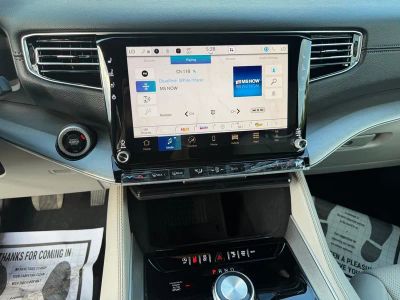 2026 Jeep Grand Wagoneer — photo 22 view