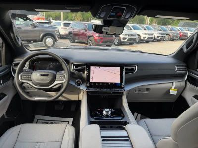 2026 Jeep Grand Wagoneer — photo 36 view