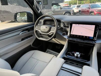 2026 Jeep Grand Wagoneer — photo 37 view