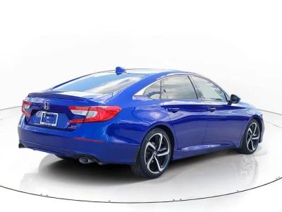 2019 Honda Accord — detail view