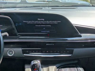 2024 Cadillac Escalade ESV — photo 16 view