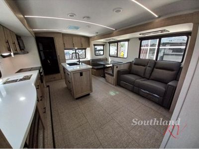 2025 Grand Design Imagine - Photo 11
