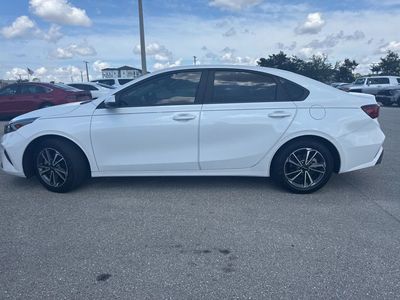 2022 Kia Forte — photo 10 view