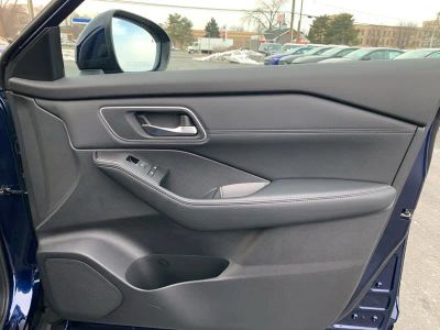 2025 Nissan Rogue Platinum - Photo 15