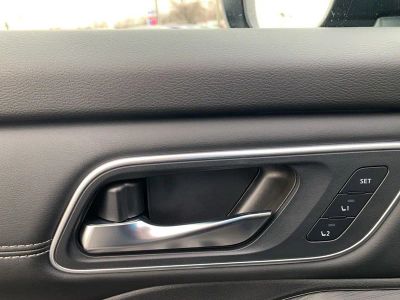 2025 Nissan Rogue Platinum - Photo 11