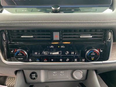 2025 Nissan Rogue Platinum - Photo 20
