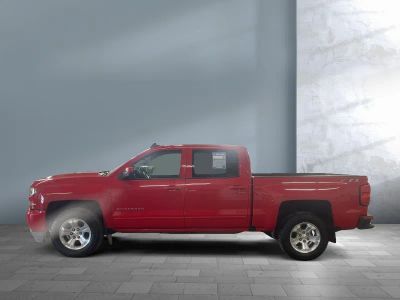 2018 Chevrolet Silverado 1500 — rear three-quarter view
