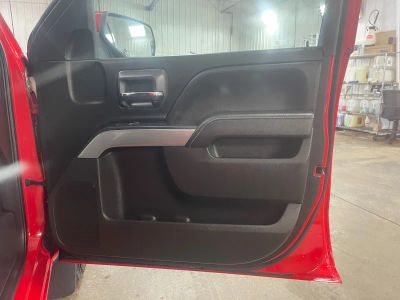 2018 Chevrolet Silverado 1500 — photo 21 view