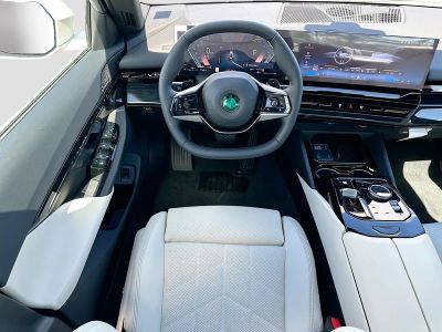 2026 BMW 5 Series — photo 16 view