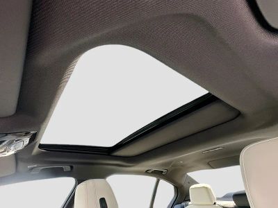 2026 BMW 5 Series — photo 14 view