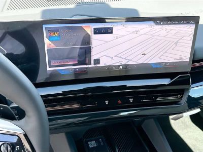 2026 BMW 5 Series — photo 9 view