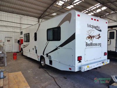 2016 Thor Motor Coach Majestic - Photo 4