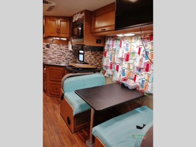 2016 Thor Motor Coach Majestic - Photo 34