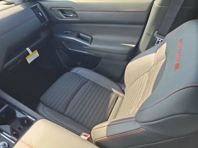 2026 Nissan Pathfinder — photo 16 view