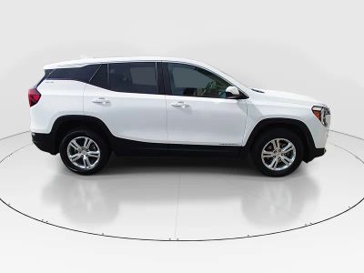 2024 GMC Terrain — photo 8 view