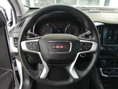 2024 GMC Terrain — photo 12 view
