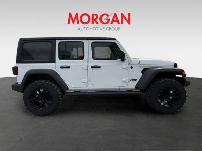 2026 Jeep Wrangler — photo 8 view