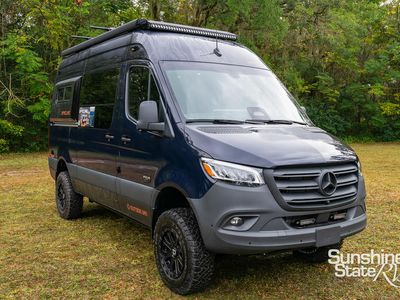 2026 OUTSIDE VAN - Photo 12