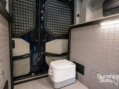 2026 OUTSIDE VAN - Photo 20