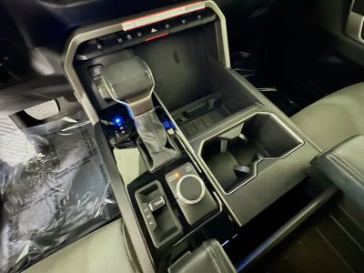 2025 Toyota Tundra 4WD — photo 22 view