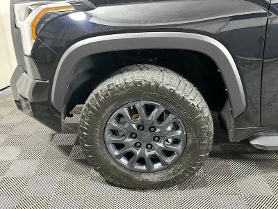 2025 Toyota Tundra 4WD — photo 11 view