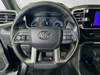 2025 Toyota Tundra 4WD — photo 15 view