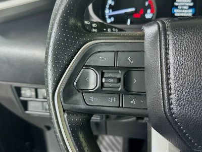 2025 Toyota Tundra 4WD — photo 16 view
