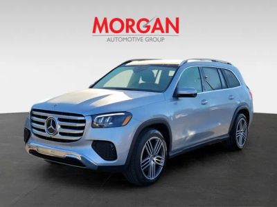 2025 Mercedes-Benz GLS — interior view