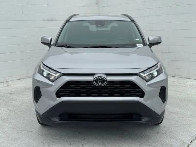 2025 Toyota RAV4 - Photo 7
