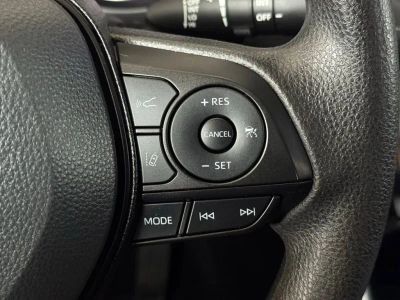 2025 Toyota RAV4 - Photo 28