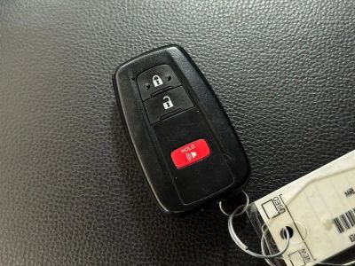 2025 Toyota RAV4 - Photo 34