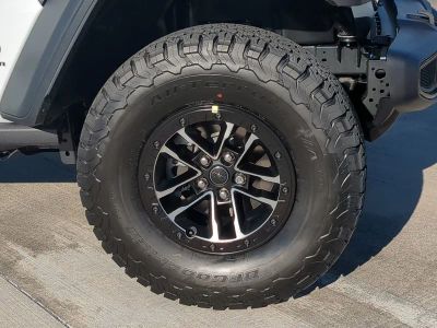 2026 Jeep Wrangler — photo 11 view