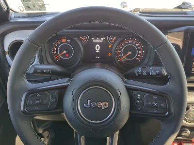 2026 Jeep Wrangler — photo 27 view
