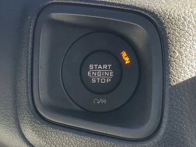 2026 Jeep Wrangler — photo 30 view