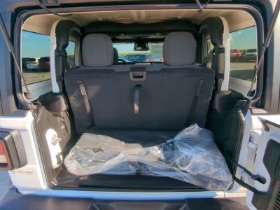 2026 Jeep Wrangler — photo 14 view