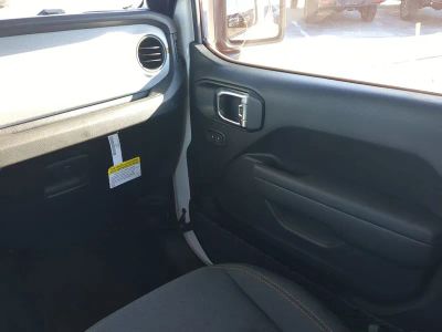 2026 Jeep Wrangler — photo 18 view