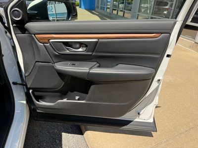 2017 Honda CR-V — photo 46 view