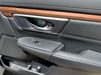 2017 Honda CR-V — photo 47 view