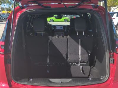 2026 Chrysler Pacifica — photo 13 view