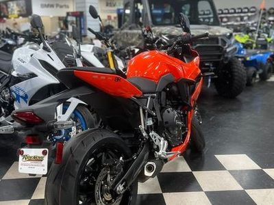 2026 Suzuki GSX-8R - Photo 6