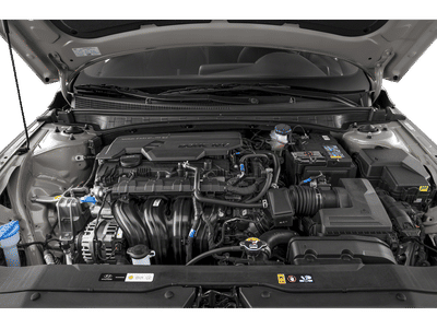 2025 Hyundai Elantra - Photo 11