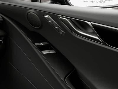 2025 Genesis G80 - Photo 17