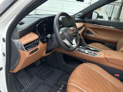 2025 INFINITI QX60 - Photo 9