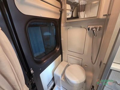 2022 Thor Motor Coach Rize — photo 28 view