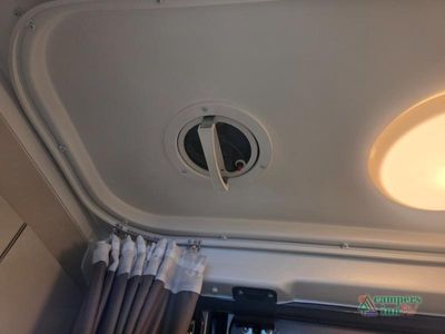 2022 Thor Motor Coach Rize — photo 32 view