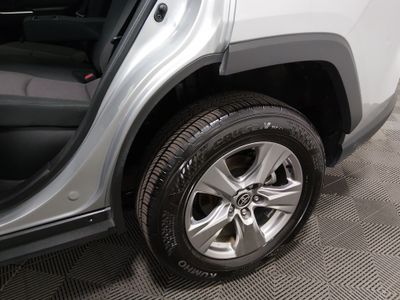 2024 Toyota RAV4 - Photo 10